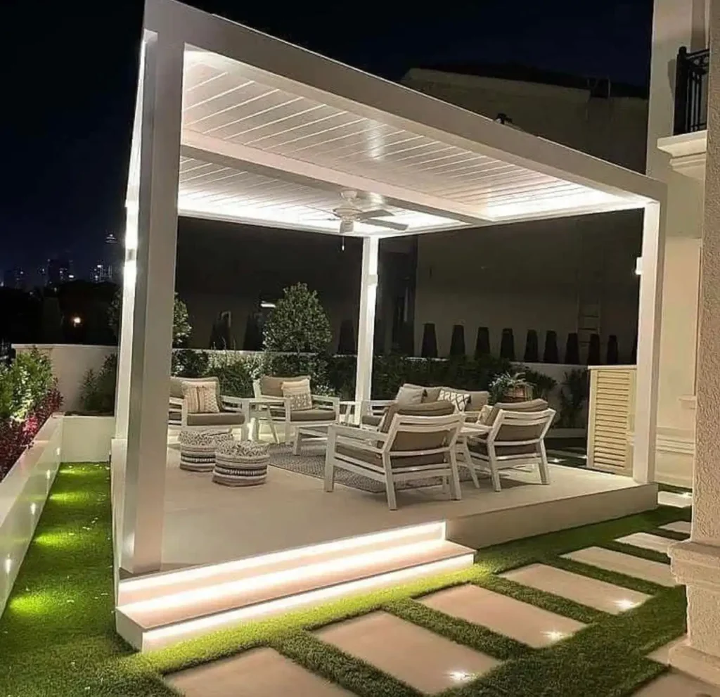 بناء ملاحق وسندوتش بنل